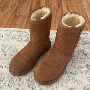 EXCELLENT CONDITION CLASSIC II UGG BOOT WOMENS 8